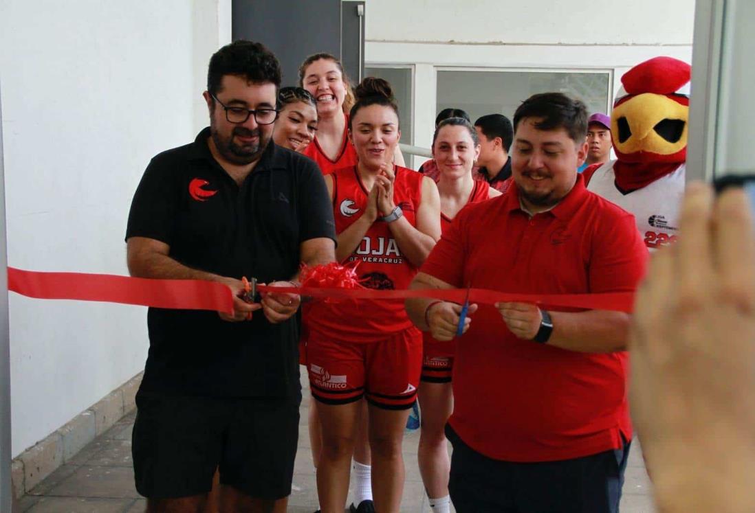 Inauguran Clínica Halcones Rojos