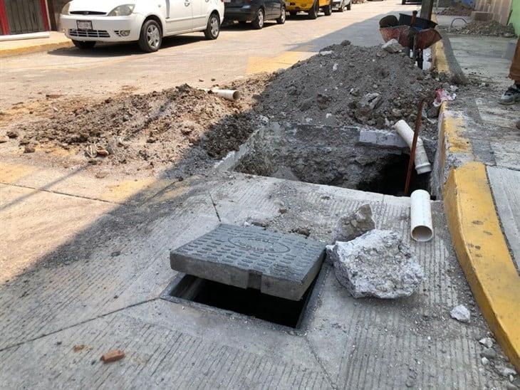 Calles cerradas y dañadas por obras en Río Blanco: denuncian ciudadanos; exigen respuesta de CAEV