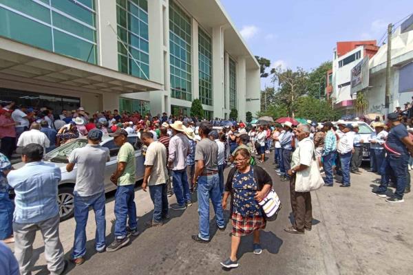 Claman diálogo con CFE para reducir tarifas eléctricas en Veracruz