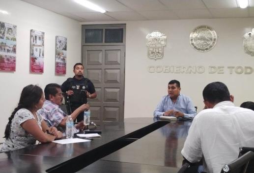 Enfrentamiento en Ixtaczoquitlán: Alcalde por fin se reúne con manifestantes