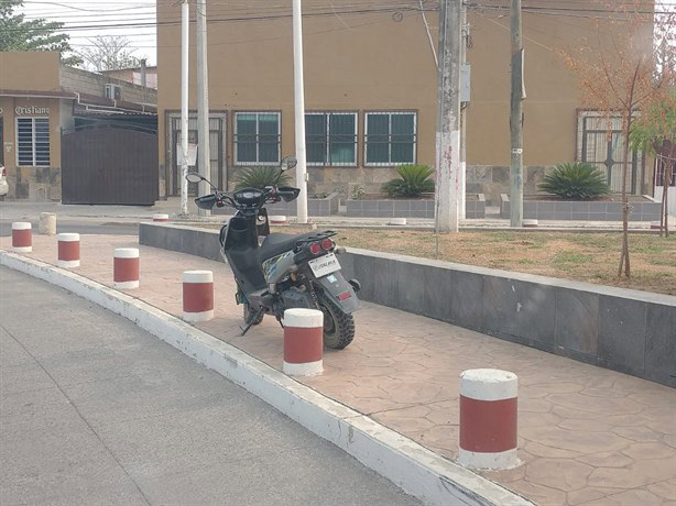 Mujer sufre accidente en su moto en Soledad de Doblado, Veracruz