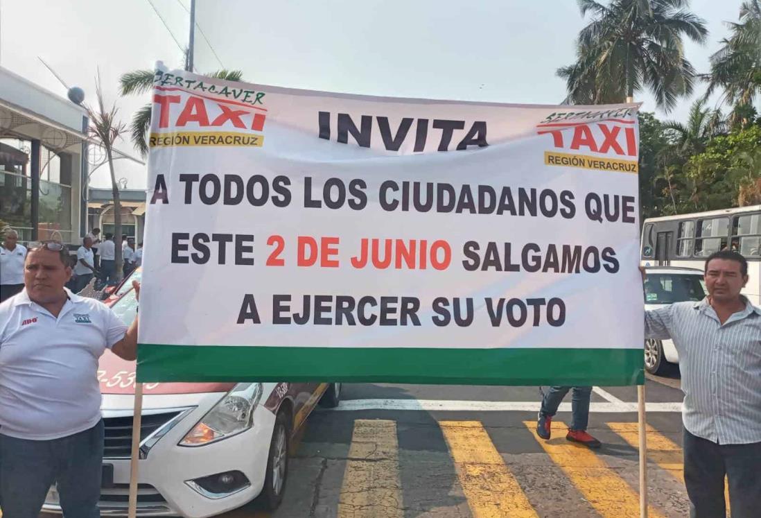 Taxistas realizan caravana en el centro de Veracruz; llaman a ciudadanos a votar el 2 de junio