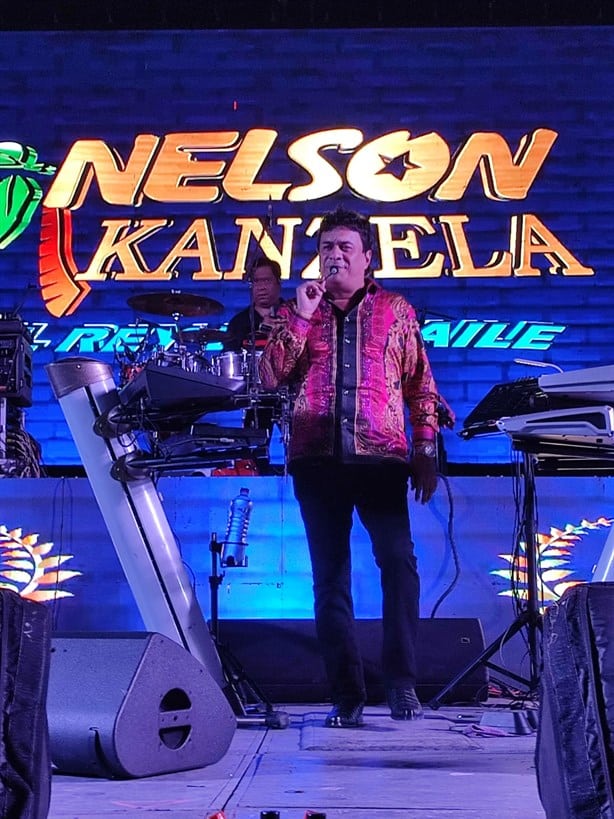 Nelson Kanzela hizo bailar a todos en la Feria Ganadera Ylang-Ylang