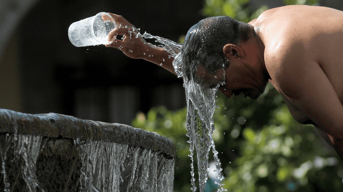 La ola de calor ‘atípica’ y la acalorada política