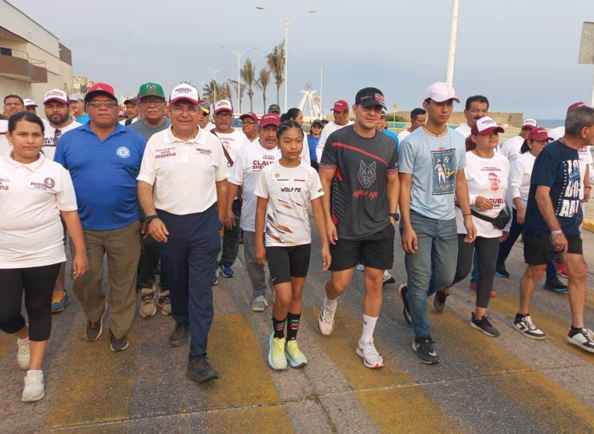 Invitan a Caminata por la Unidad Deportiva en Defensa de la Cuarta Transformación en malecón de Coatzacoalcos