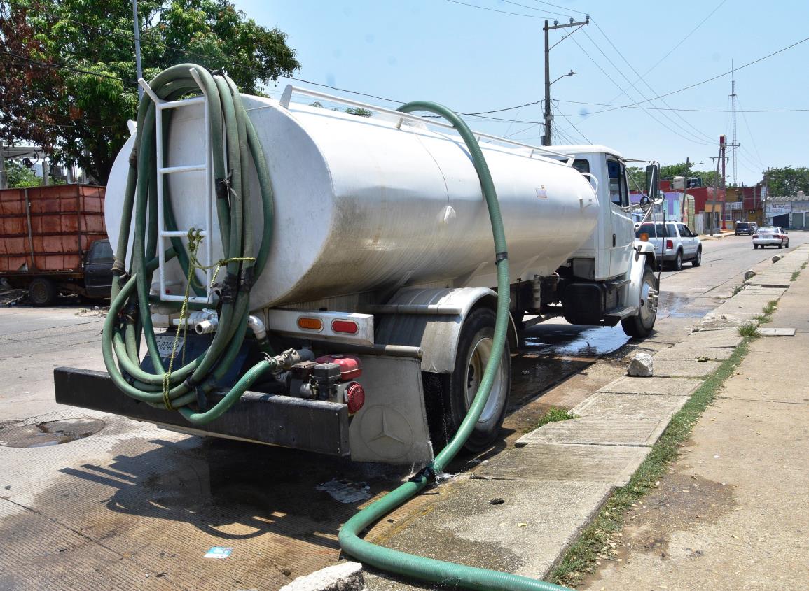 Llevarán agua a 50 colonias de Coatzacoalcos ¿quiénes y a que precio?