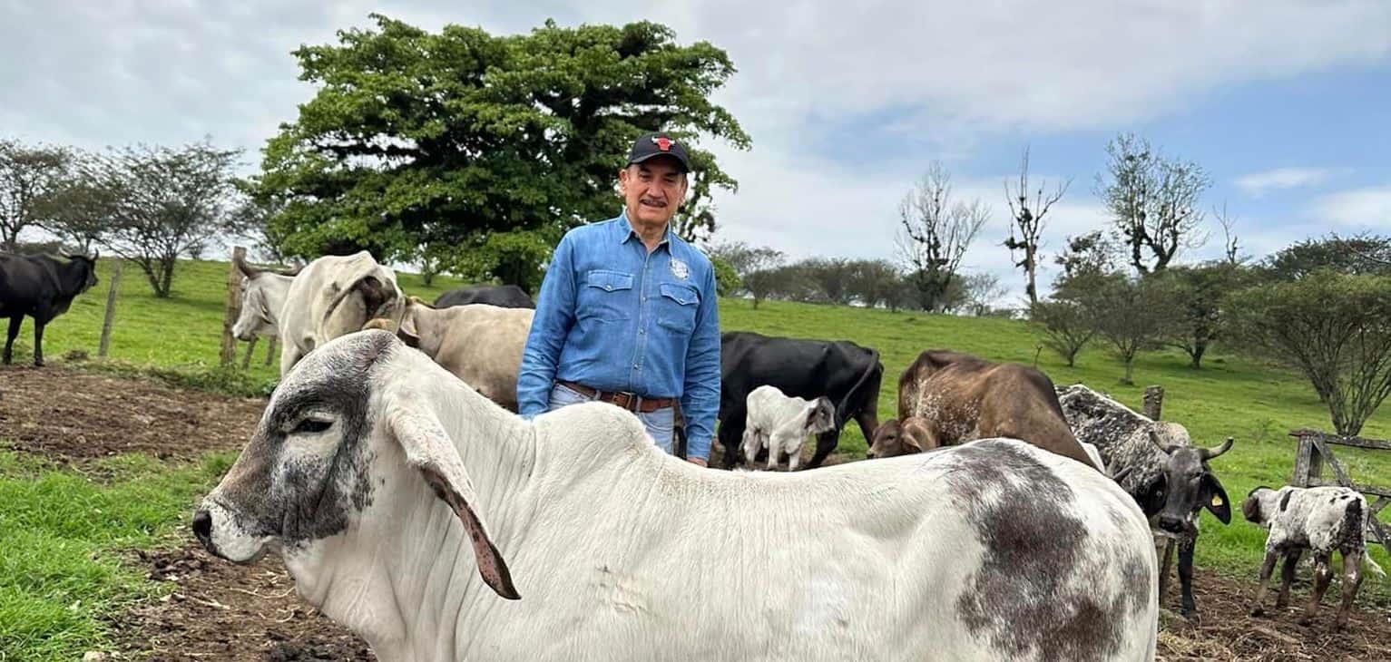 Marcelo Montiel con Xóchitl y Pepe