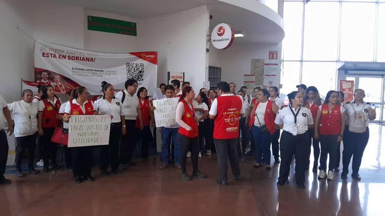 Paro de empleados en Soriana Las Palmas y Divertiplaza en Veracruz por Reparto de Utilidades