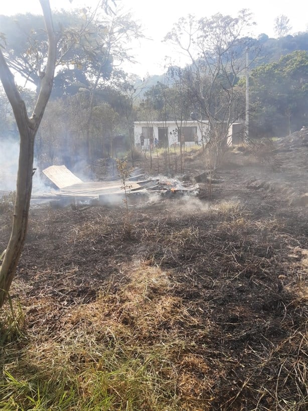 Incendio arrasa con vivienda en Pacho Viejo