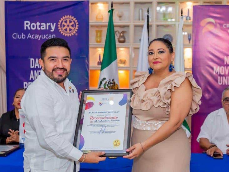 Club Rotario Acayucan capacita con talleres de costura a emprendedores