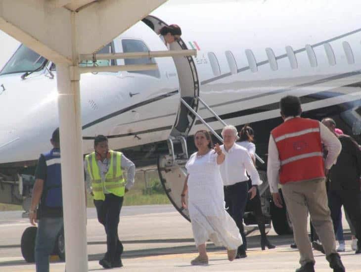 Así llegó Xóchitl Gálvez a aeropuerto rumbo a cierre de campaña en Coatzacoalcos