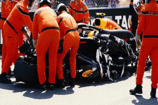 Checo Pérez se accidenta y termina con automóvil destrozado en el Gran Premio de Mónaco