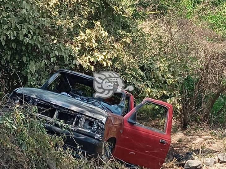 Fatal accidente deja tres calcinados y cinco heridos en la carretera Xalapa-Actopan