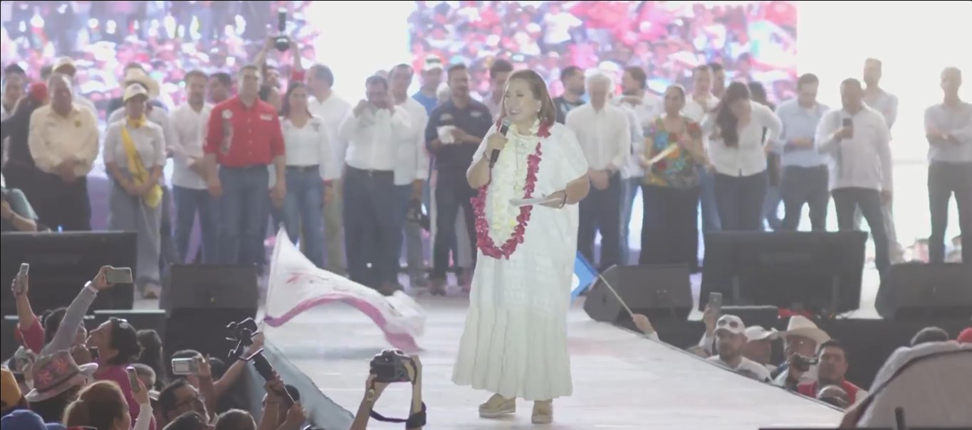 Xóchitl Gálvez asegura que el triunfo está “a tiro de pájaro”; cierra campaña en Coatzacoalcos