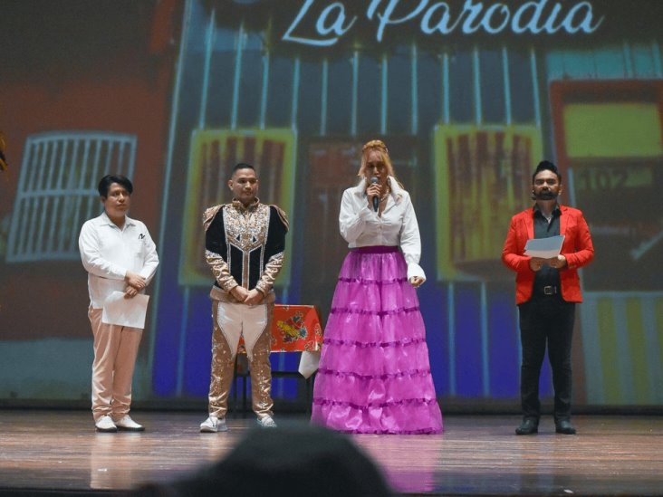 César de Alegría presentado como rey electo de la la Comunidad LGBTQ+