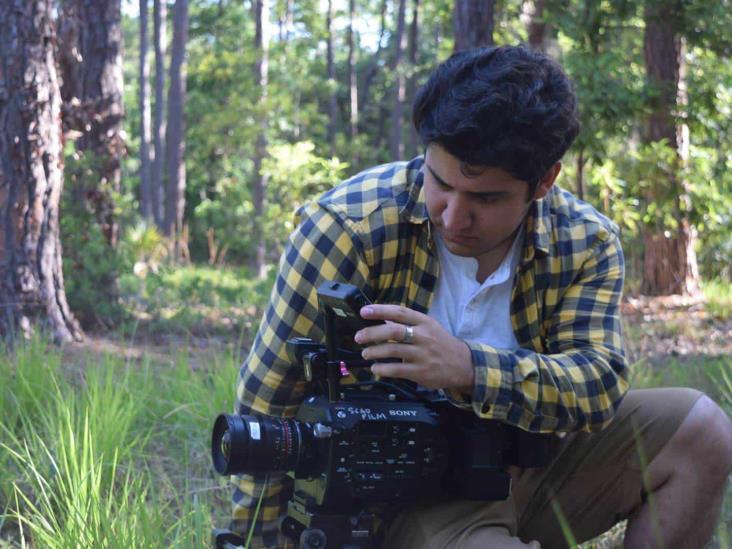 El joven veracruzano Mauricio Herrera Manzur destaca como cineasta en Hollywood