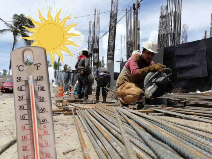 Constructores de Veracruz ajustan horarios por olas de calor