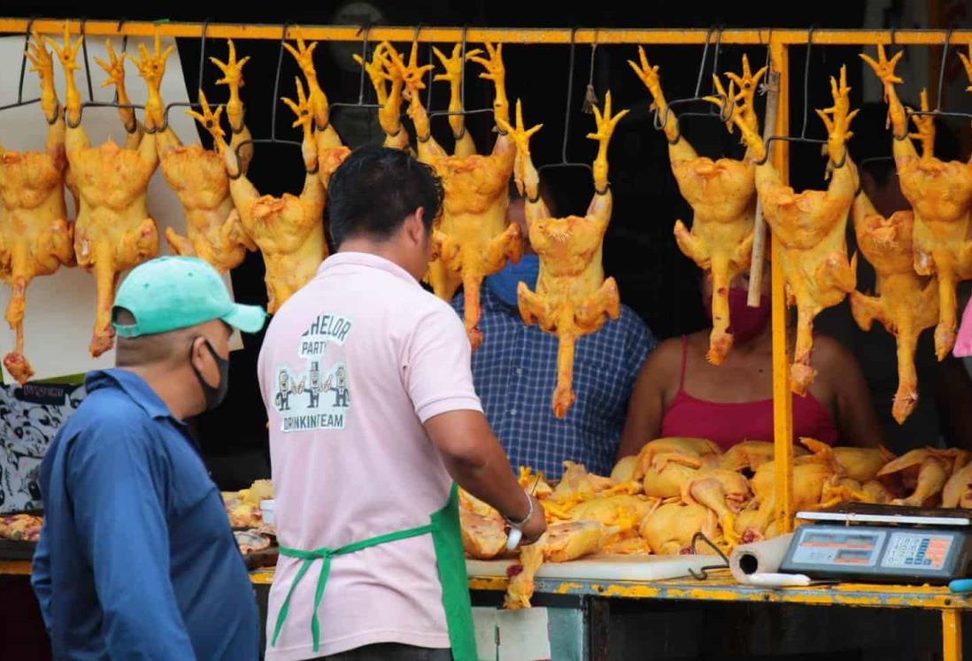 Aumenta el precio del pollo y huevo en los mercados de Veracruz