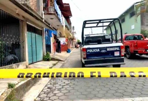 Hombre es ejecutado a balazos en tienda de Tlapacoyan