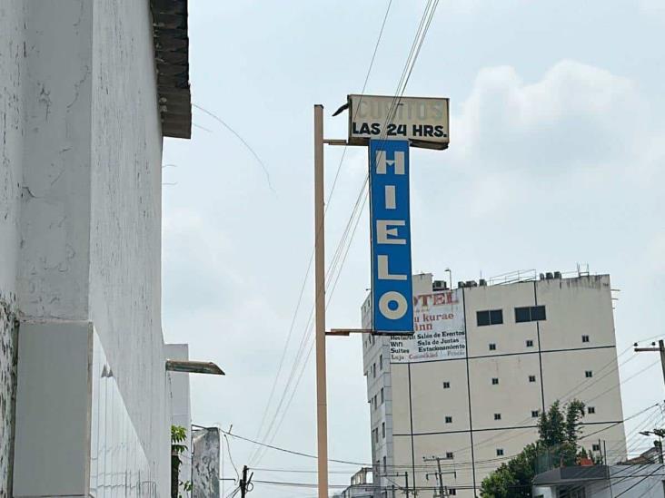 Por calor, aumenta demanda de hielo en zona norte de Veracruz