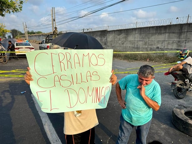 Vecinos amenazan con tomar casillas y más bloqueos en Veracruz ante la falta de luz | VIDEO