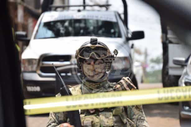 Evacúan escuela ante cateo de fuerzas federales en Amatlán, Veracruz