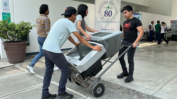 Universidad Veracruzana realiza Recliclatón en Poza Rica