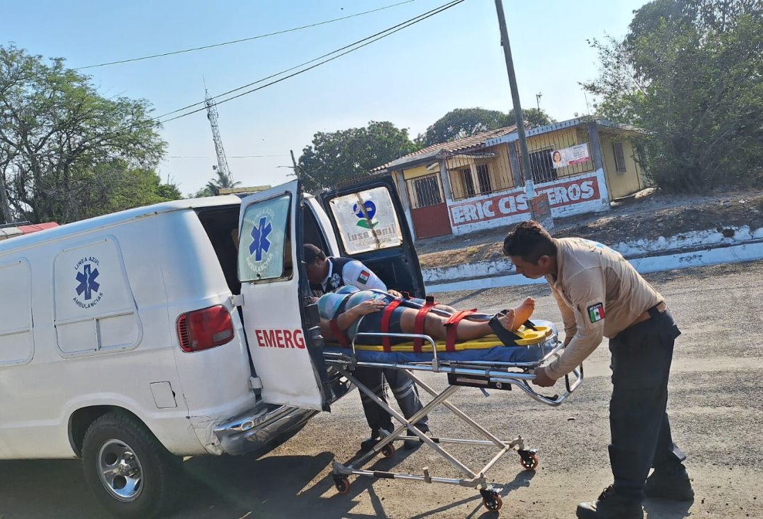 Dos mujeres lesionadas en derrapes de moto en Úrsulo Galván