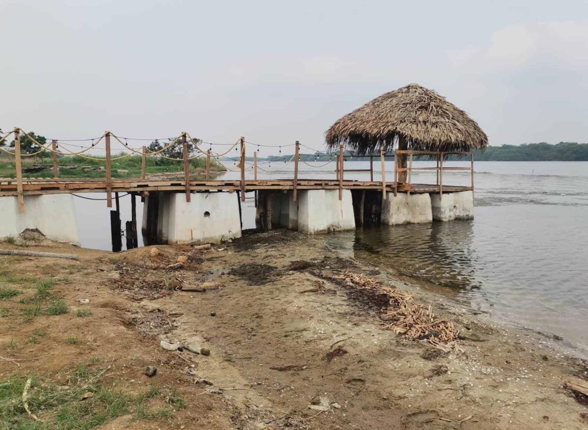 Pescadores nanchitecos reportan bajos niveles en Río Coatzacoalcos | VIDEO