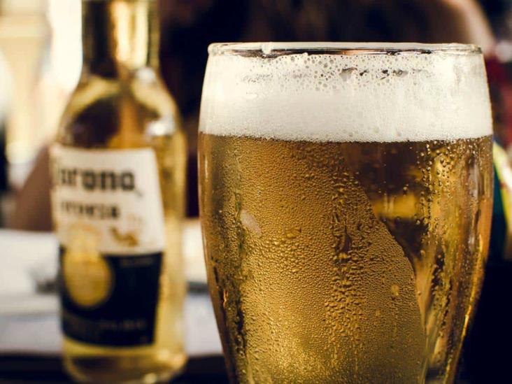 Consumo excesivo de alcohol aumenta riesgo de golpes de calor