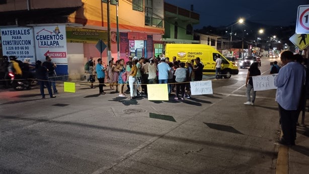 Manifestaciones por falta de agua en Xalapa ‘ahogan’ la ciudad en viernes de quincena