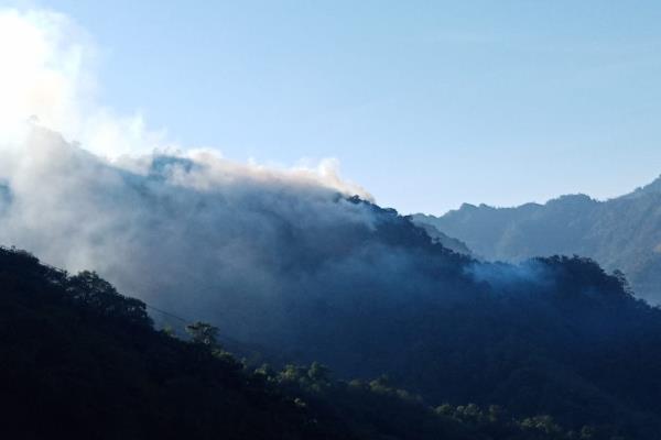 ¡Cuidado! Se reactivan incendios forestales en Xico y Tlacolulan