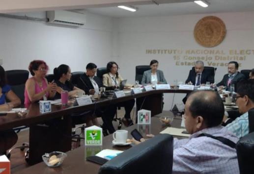 Consejo Distrital 15 de Orizaba realiza sesión extraordinaria por jornada electoral