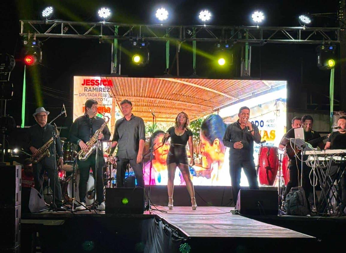 Así celebran en Minatitlán triunfo de Morena en todo el país | VIDEO
