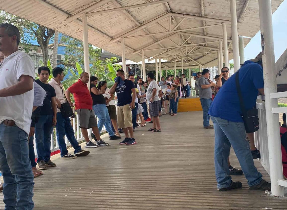 Renuncia de funcionarios retrasó inicio de jornada electoral en Acayucan | VIDEO