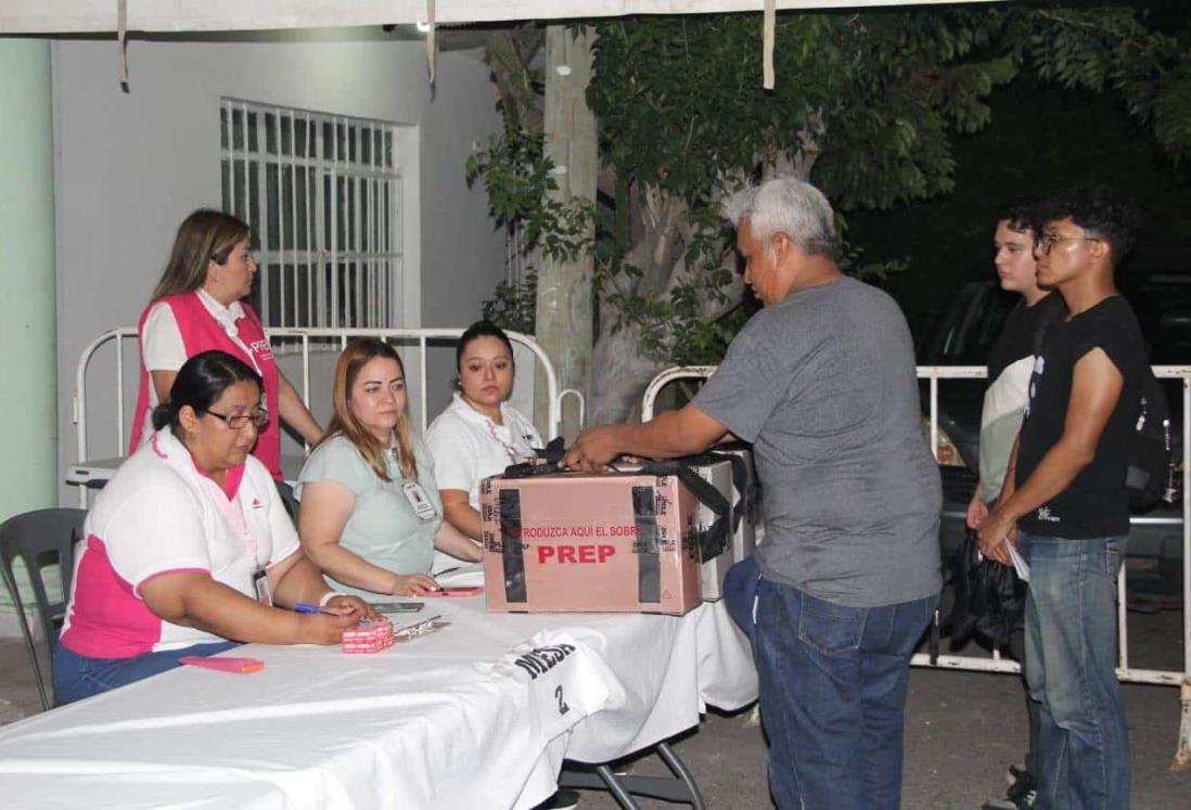 Llegan primeros paquetes electorales a la 12 Junta Distrital del INE en Veracruz