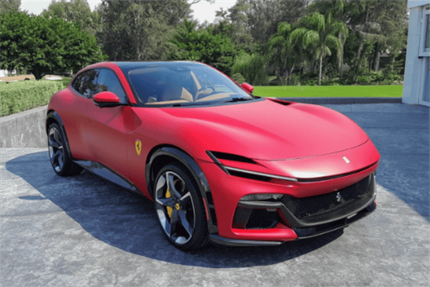 Canelo Álvarez adquiere un nuevo Ferrari que le costó millones | FOTO