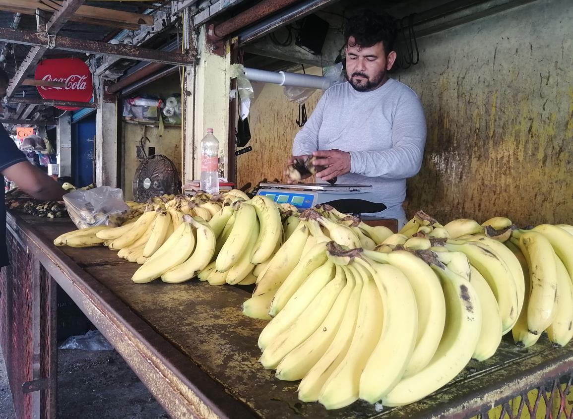 Sube casi al doble el precio del plátano en el mercado Morelos; te decimos las razones | VIDEO