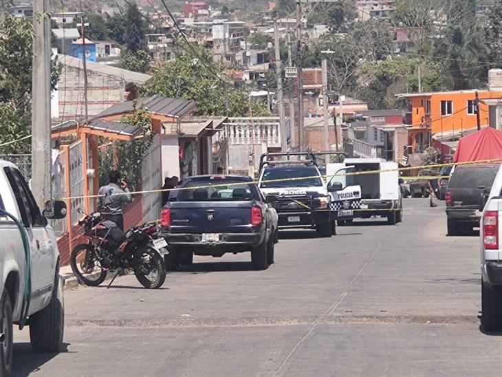 Mujer es asesinada a balazos frente a su hija, en El Castillo