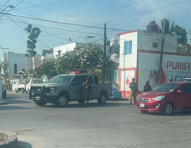 Rafaguean camioneta en Tuxpan; recibe más de 100 balazos