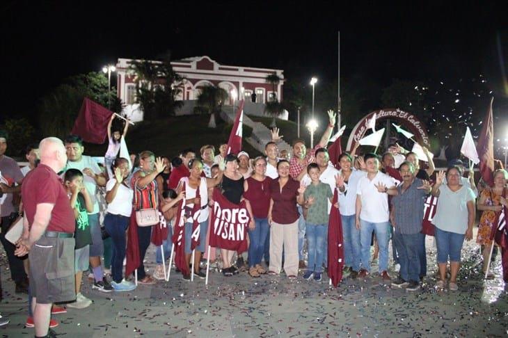 Ciudadanos abarrotan Plaza de la Concordia en Misantla; festejan triunfo de Morena