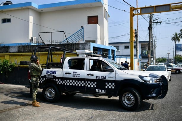 Abren carpeta de investigación contra policías que dispararon cerca de auto de señoras en Veracruz