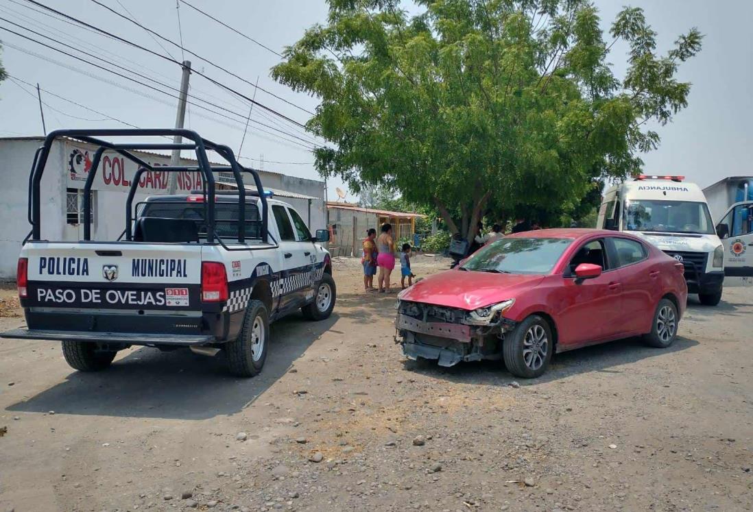 Automóvil choca contra dos menores que circulaban en una motocicleta en Paso de Ovejas