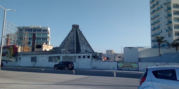 Este antro abandonado en Boca del Río tenía una pirámide en la azotea