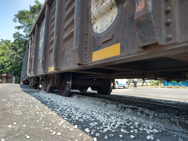 Se descarrila locomotora en bulevar Córdoba-Fortín