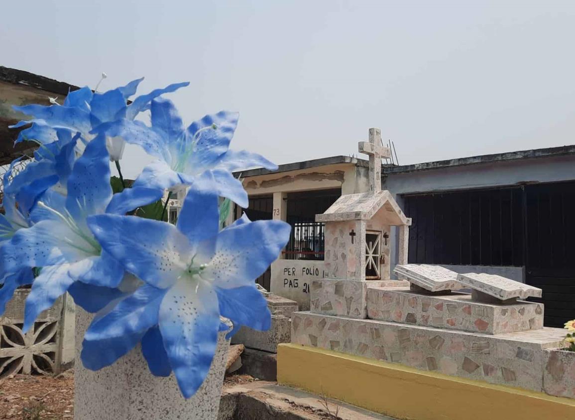 Inician preparativos en Panteón Viejo para la Celebración del Día del Padre | VIDEO