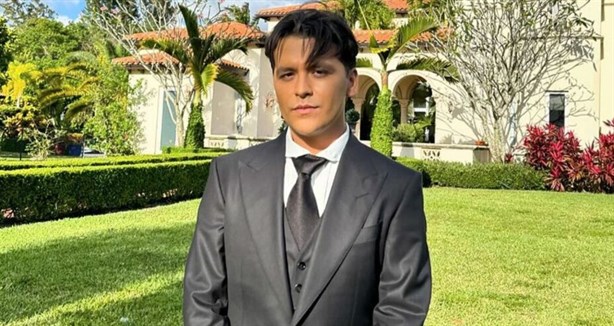 Christian Nodal todavía no borra los tatuajes de su cara; esto gastaría en total para conseguirlo