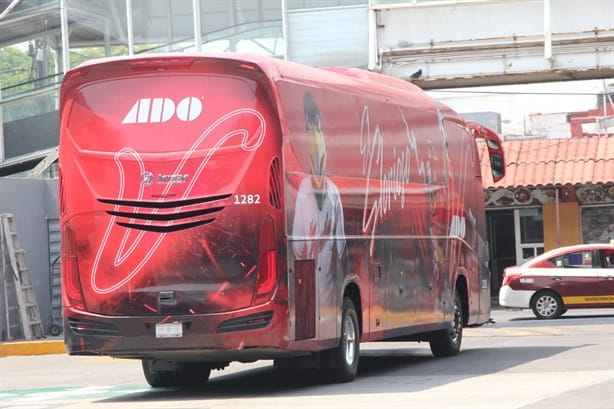 ADO inaugura salida de dos autobuses del Águila de Veracruz para usuarios