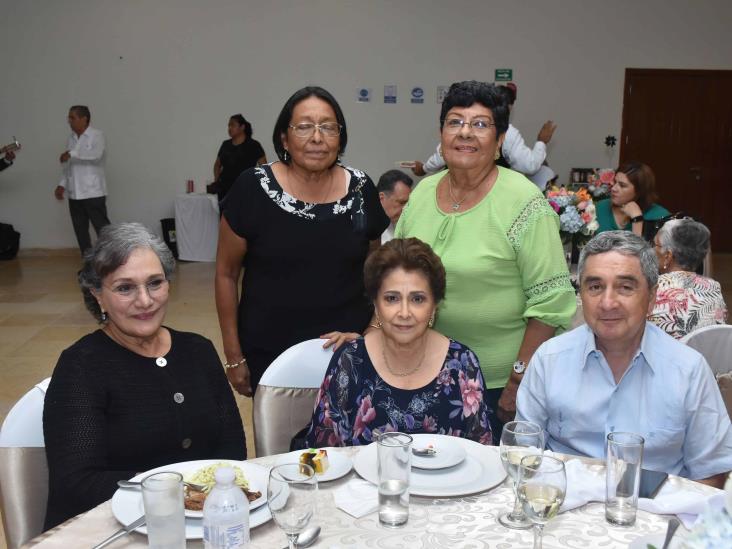 Dinorah Díaz Tiburcio es festejada por sus 100 años de vida