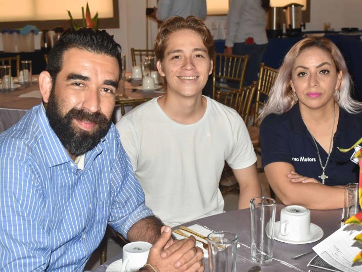 Canaco Servytur Veracruz realiza Desayuno Empresarial Regional del Municipio de Tepatlaxco